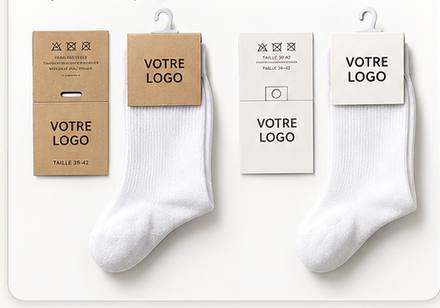 Étiquette chaussette avec crochet plastique et logo personnalisé